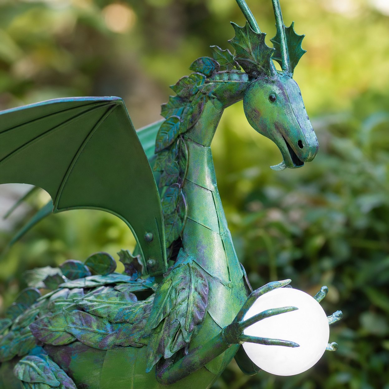Green Solar Pearl Dragon Lamp
